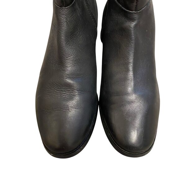 Tahari High Knee Boots 9.5 Black Leather Flats Minimalist Old Money Comfort - Picture 4 of 16